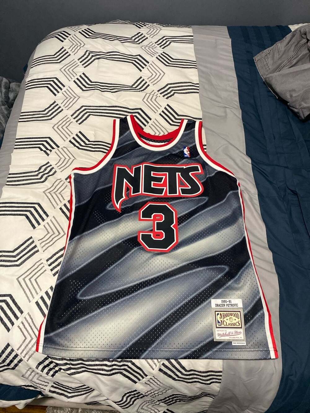 Mitchell & Ness New Jersey Nets 1990-1991 Drazen Petrovic Hardwood Classics Swin